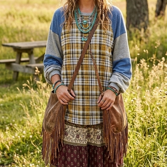 Story Teller Plaid Raglan Sleeve Sweater Model Off Duty Boho NWOT - Picture 2 of 9